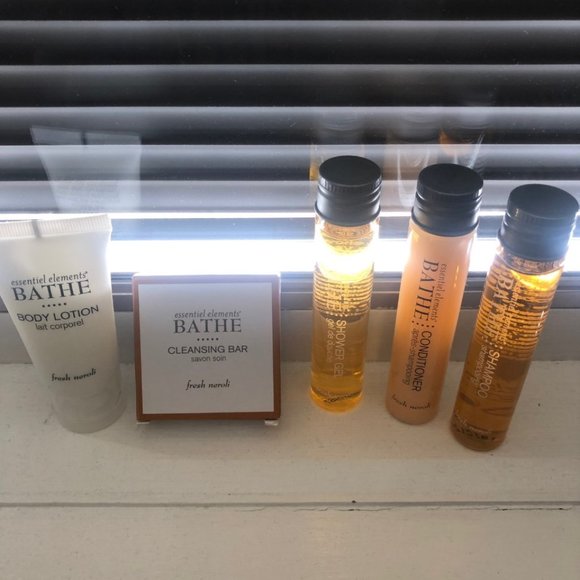 5 Piece LOT Gilchrist & Soames Essential Elements Bathe Collection Set - Picture 1 of 3